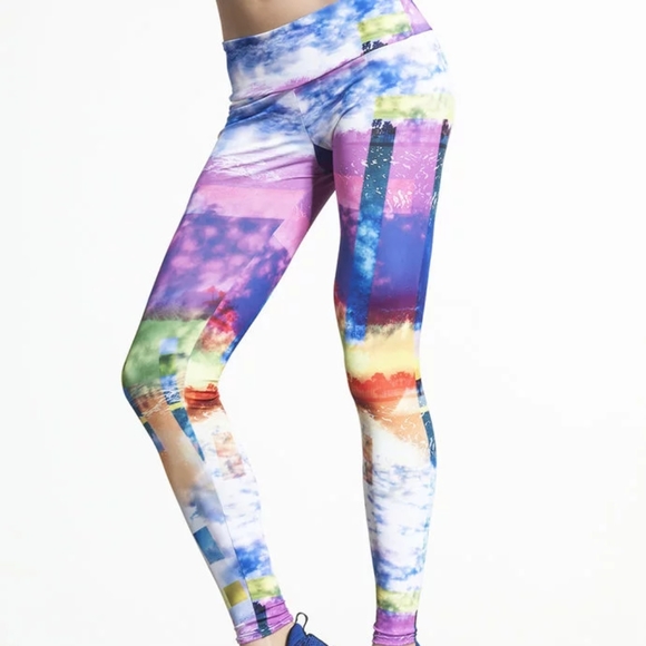 Onzie Waikiki Leggings - Picture 2 of 2